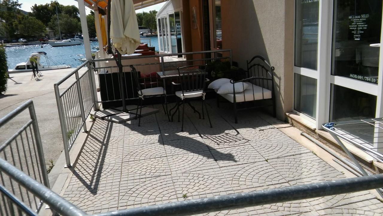 Apartment Antonela オミシュ エクステリア 写真